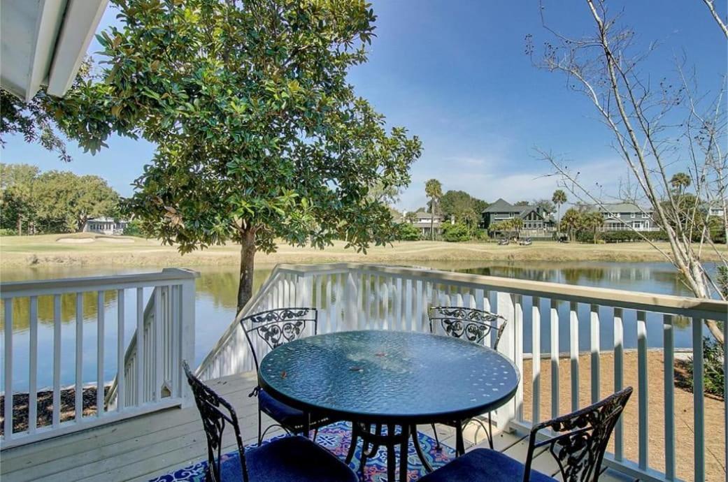 Holiday home 15 Lake Village By Avantstay Golf Course Lagoon Views