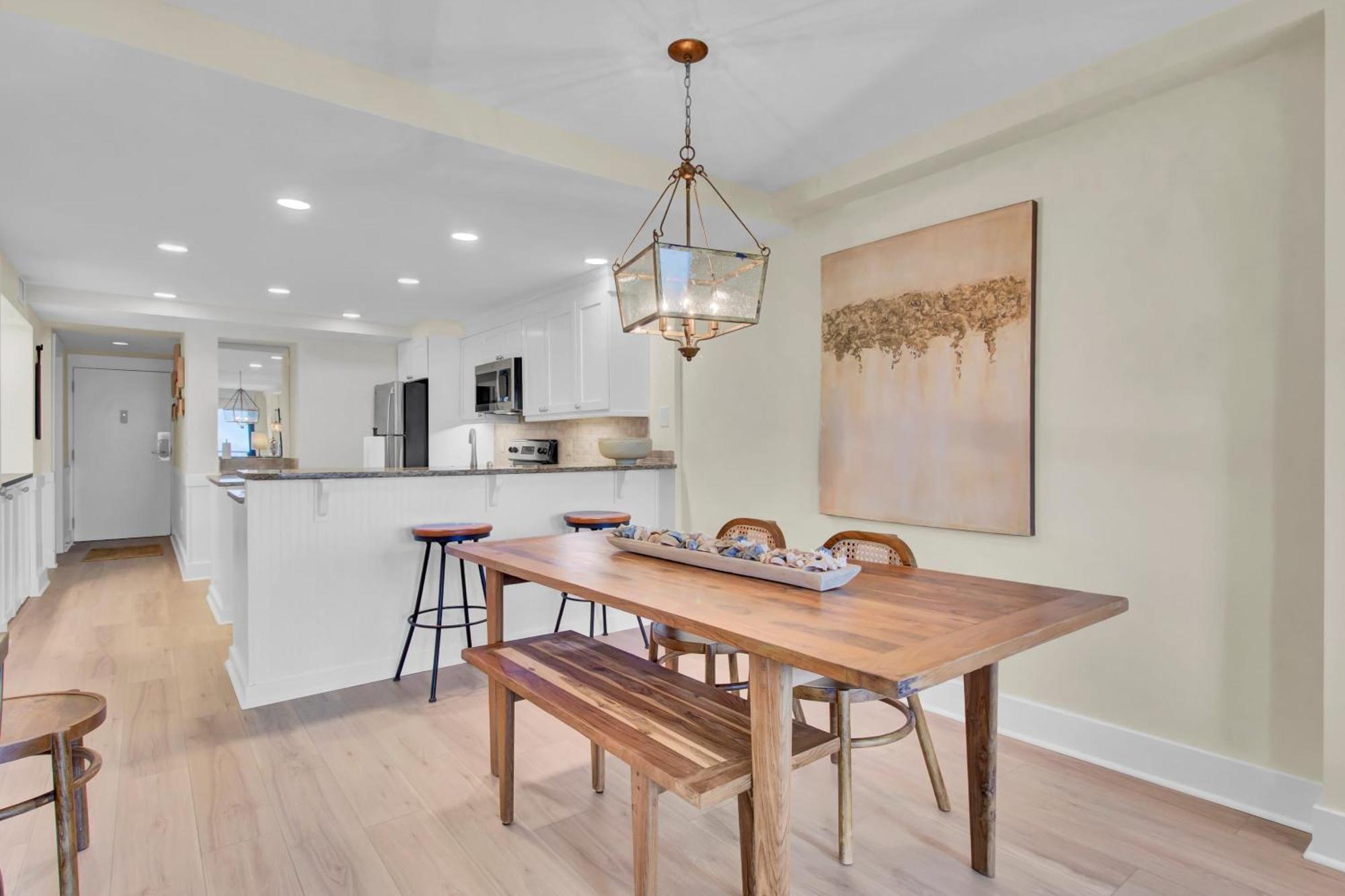 303a Shipwatch By Avantstay Ocean View Shared Pool Boardwalk To Holiday home Isle of Palms