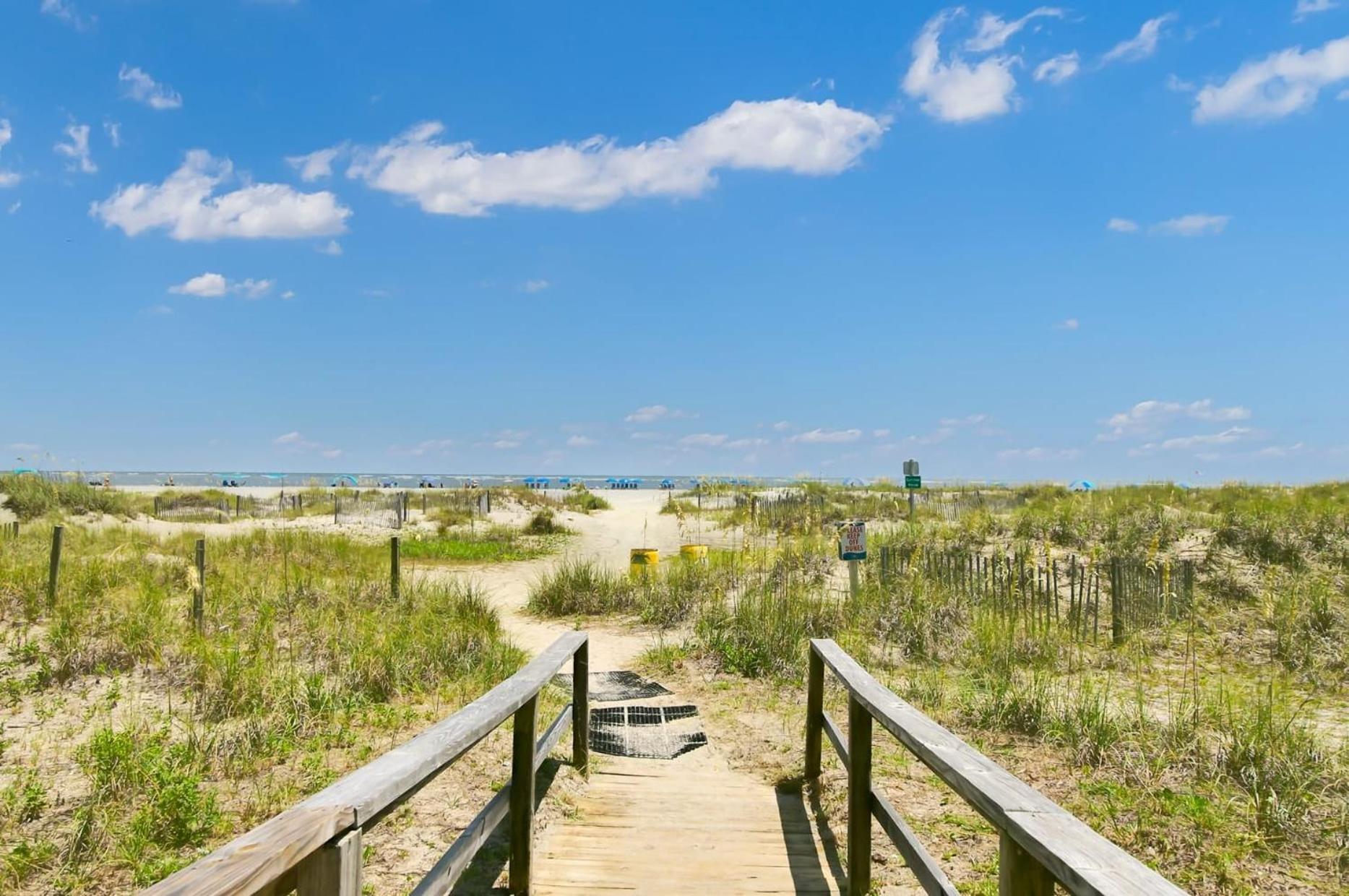 Hi Tide By Avantstay Oceanfront View Shared Pool Apartment Isle of Palms