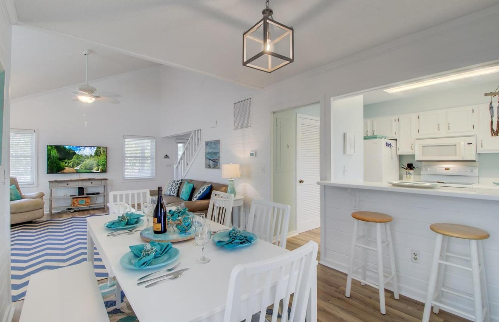Holiday home 72 Pelican Bay Avantstay Community Pool Decks Isle of Palms