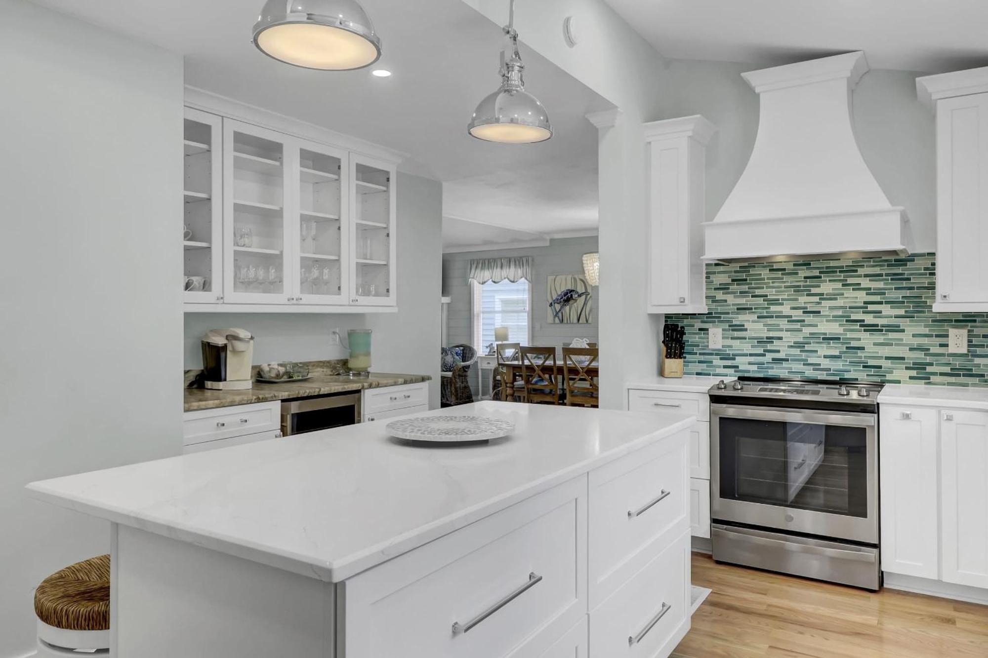 55 Pelican Bay By Avantstay Easy Access Shared Pool Lagoon Fishing
