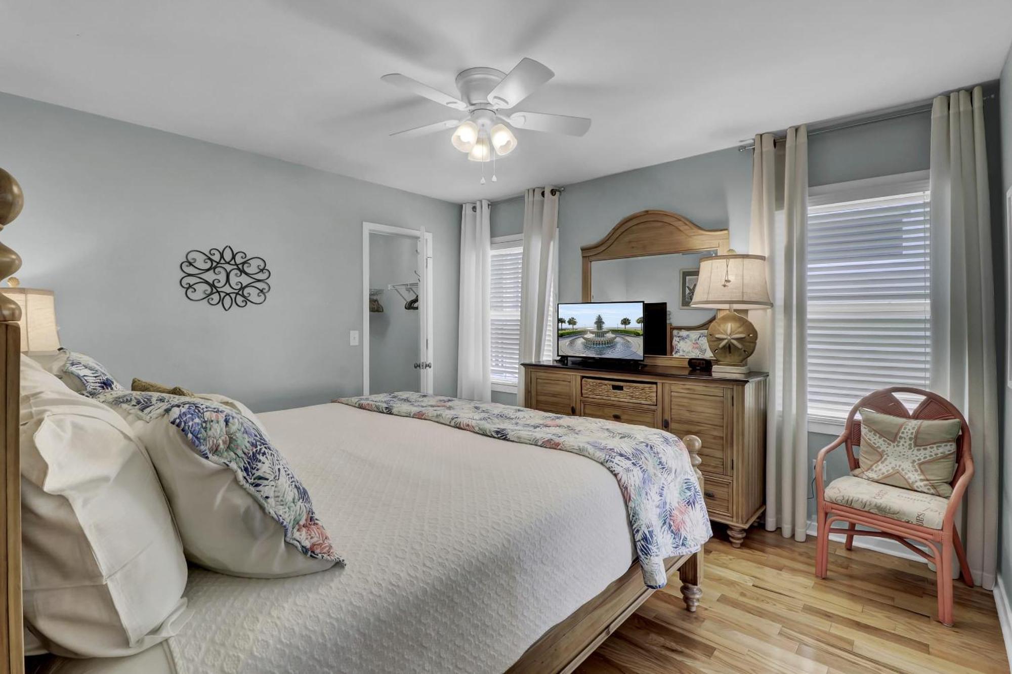 55 Pelican Bay By Avantstay Easy Access Shared Pool Lagoon Fishing Holiday home Isle of Palms