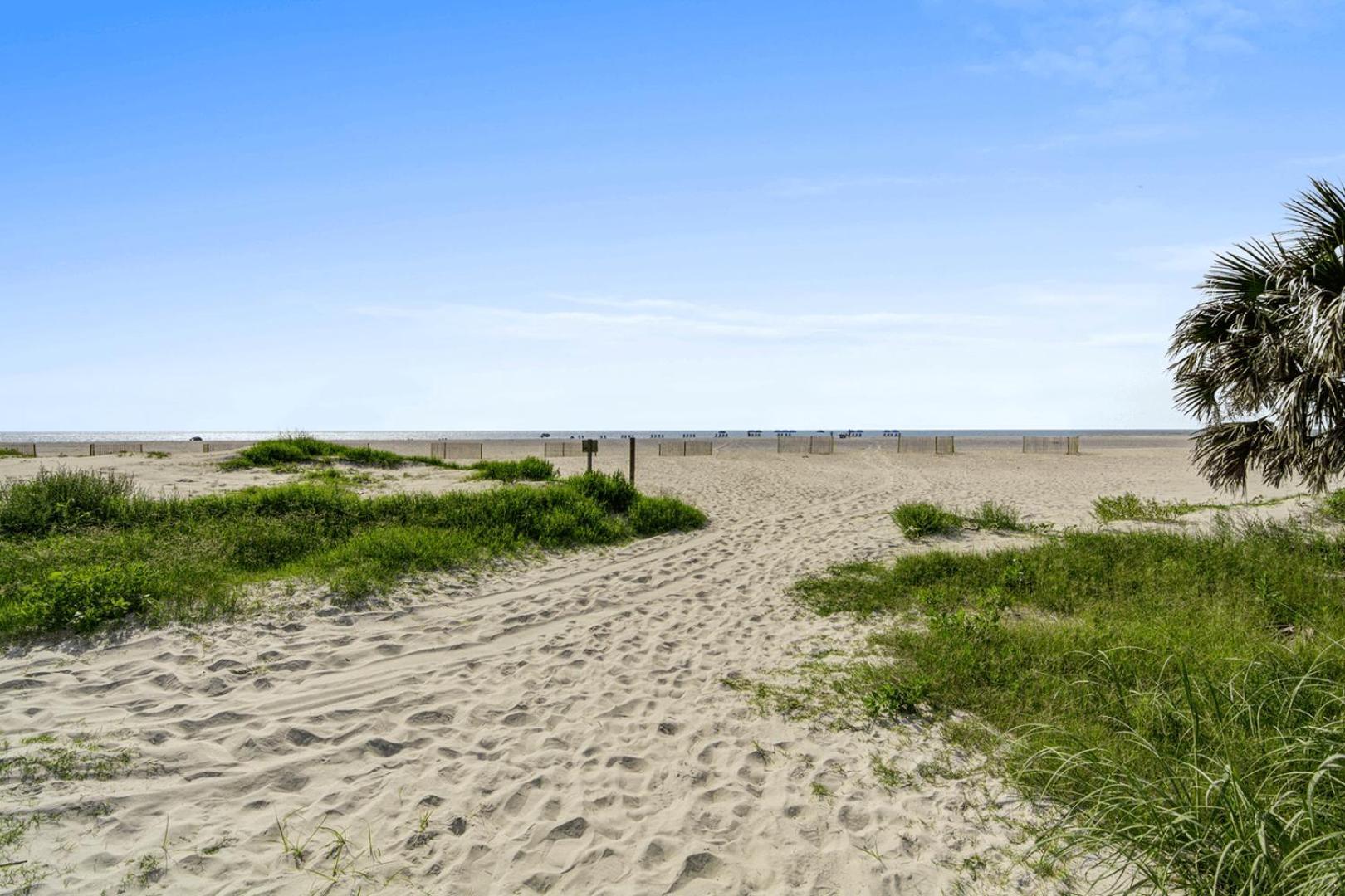 1403 Ocean By Avantstay W Great Kitchen Easy Access Apartment Isle of Palms