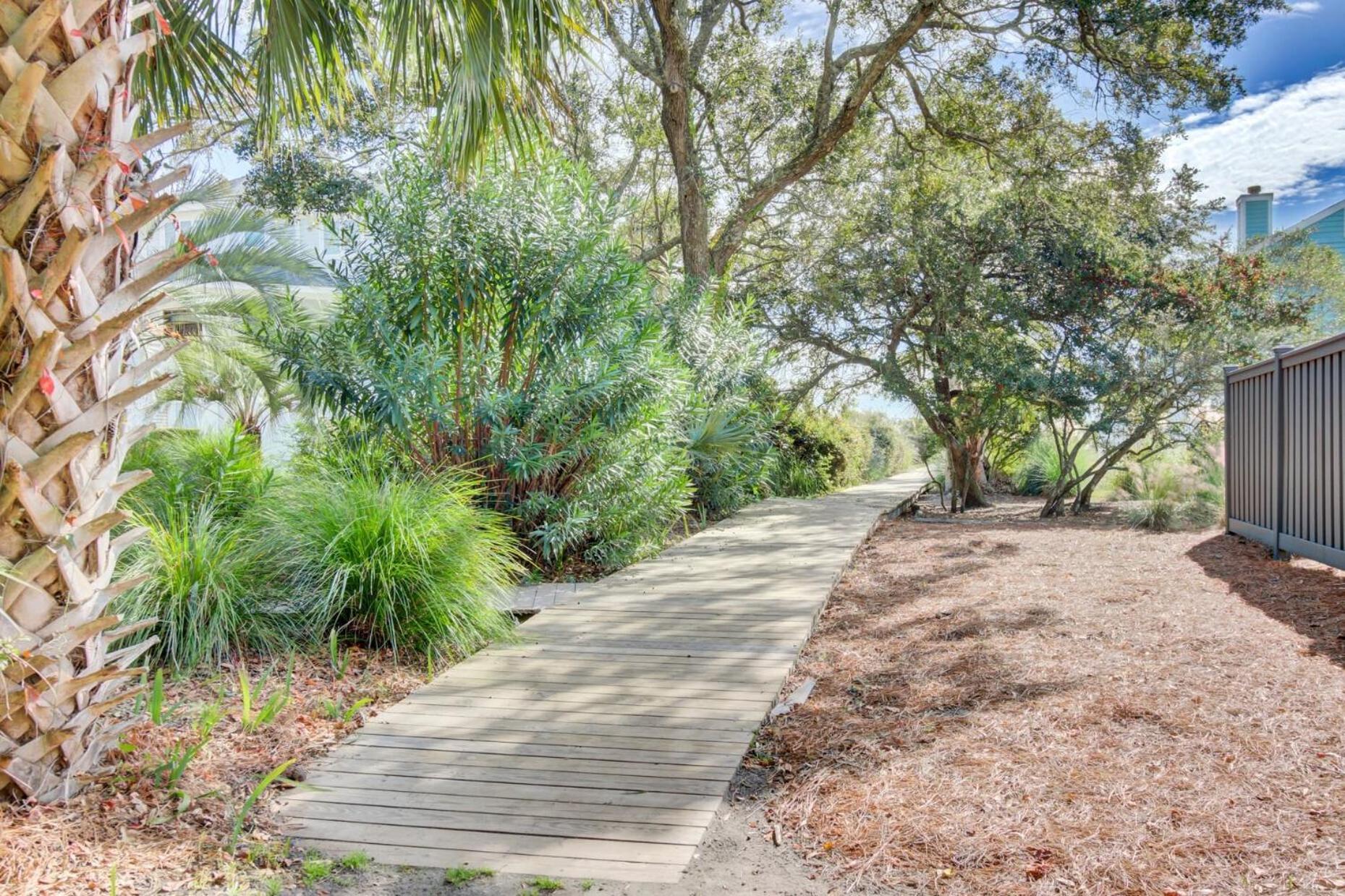 10 Sandcrab Court By Avantstay Beautiful W Deck Walk To The Isle of Palms