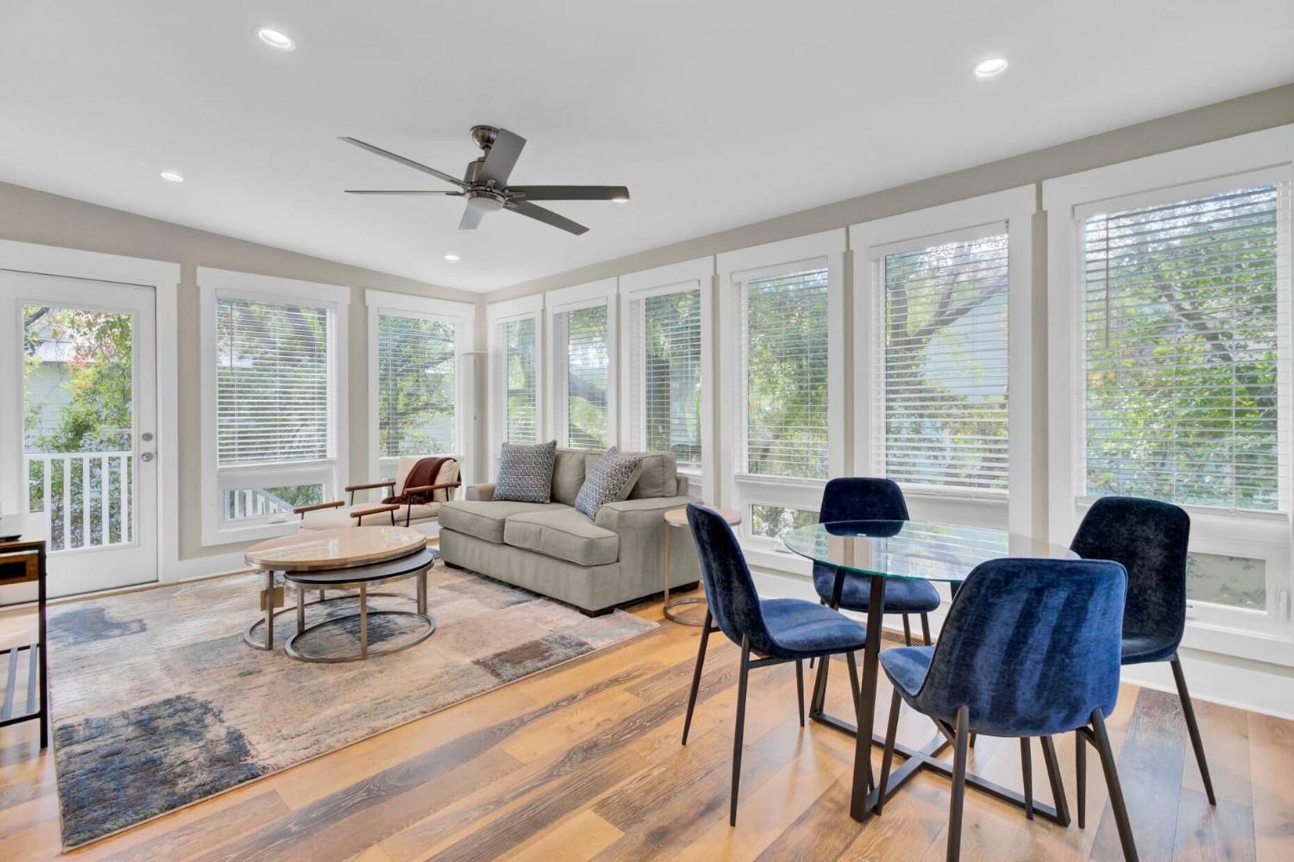 10 Sandcrab Court By Avantstay Beautiful W Deck Walk To The Holiday home *