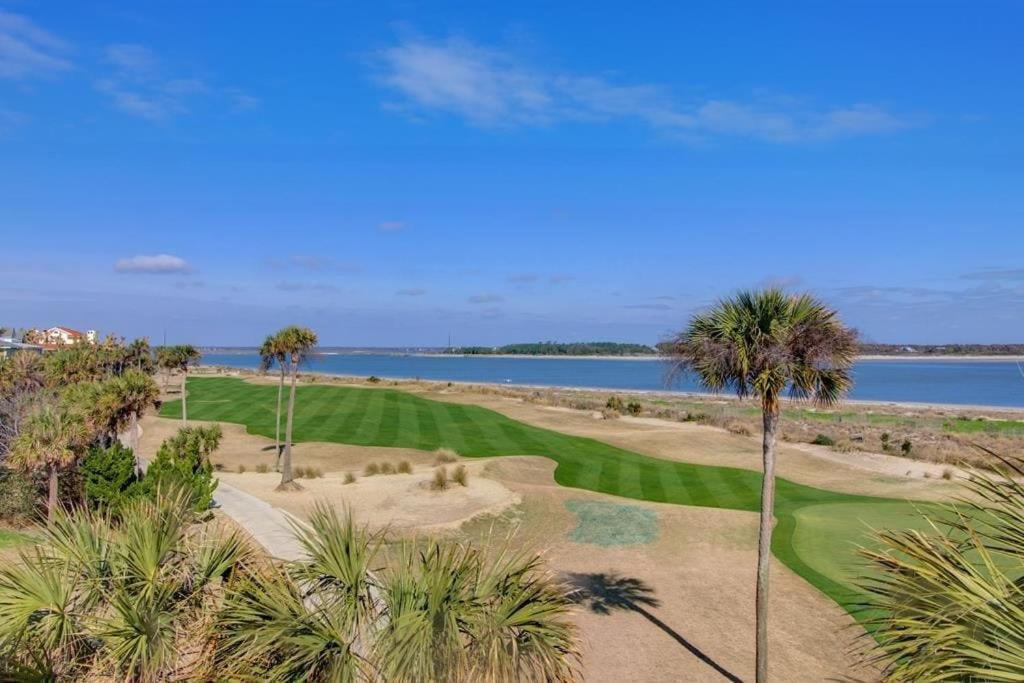 Holiday home 405 Yacht Harbor By Avantstay Shaded Patio Near Golf Communal Pool Isle of Palms