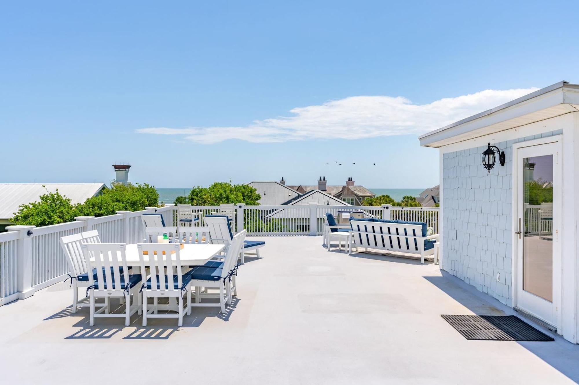 3800 Cameron Avantstay Pool Ocean Views Deck * Isle of Palms
