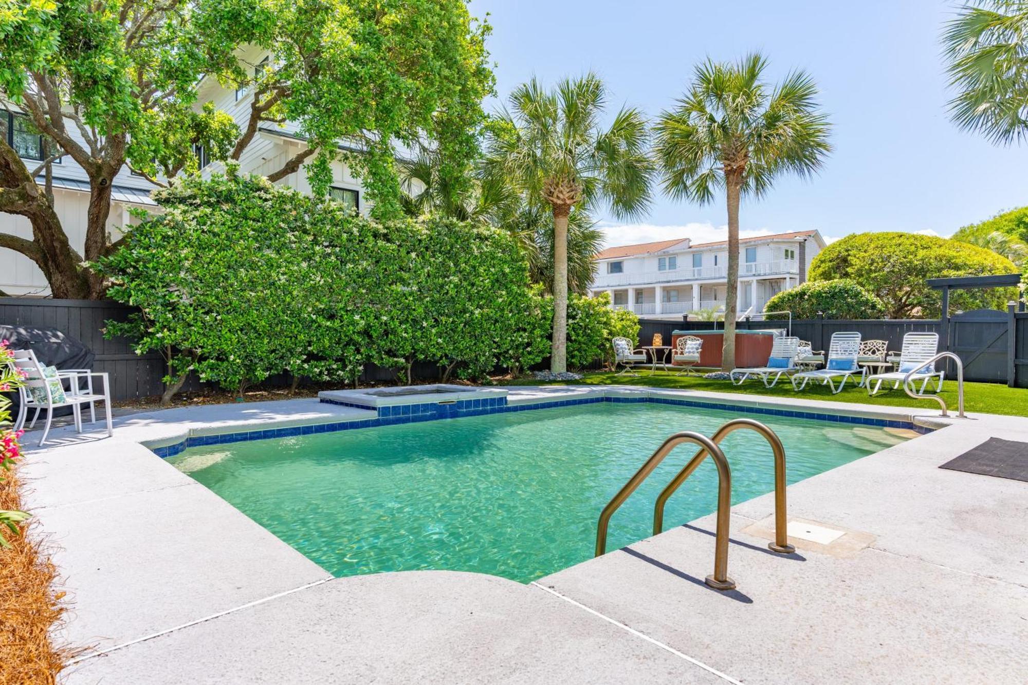 3800 Cameron Avantstay Pool Ocean Views Deck