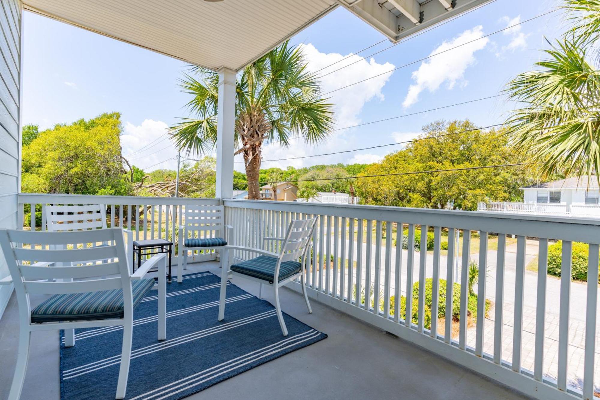 3800 Cameron Avantstay Pool Ocean Views Deck Holiday home Isle of Palms