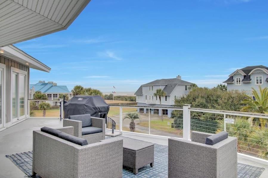 Holiday home Me By Avantstay Pool Views Deck Isle of Palms