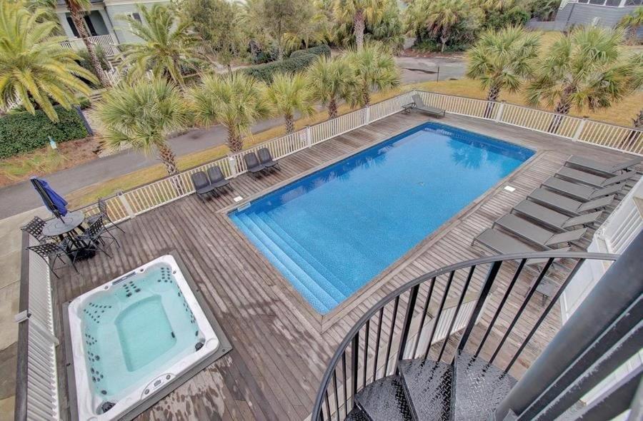Me By Avantstay Pool Views Deck Holiday home Isle of Palms
