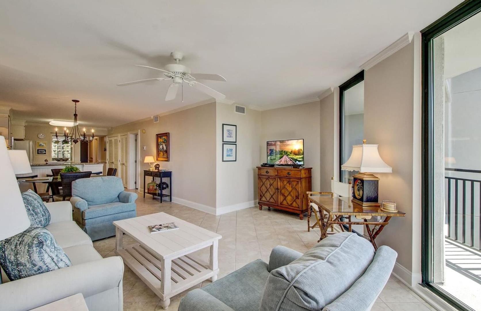 Holiday home Walker By Avantstay Incredible Community Amenities