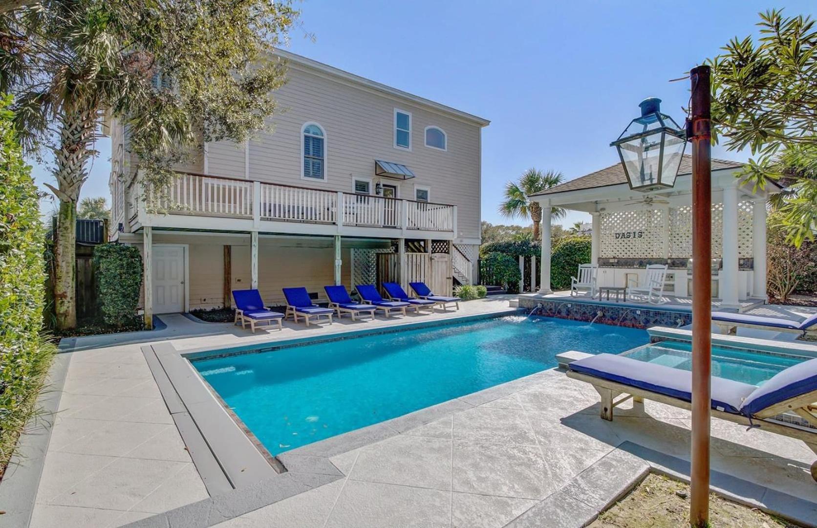 Endless Summer By Avantstay Across From Ocean Views * Isle of Palms
