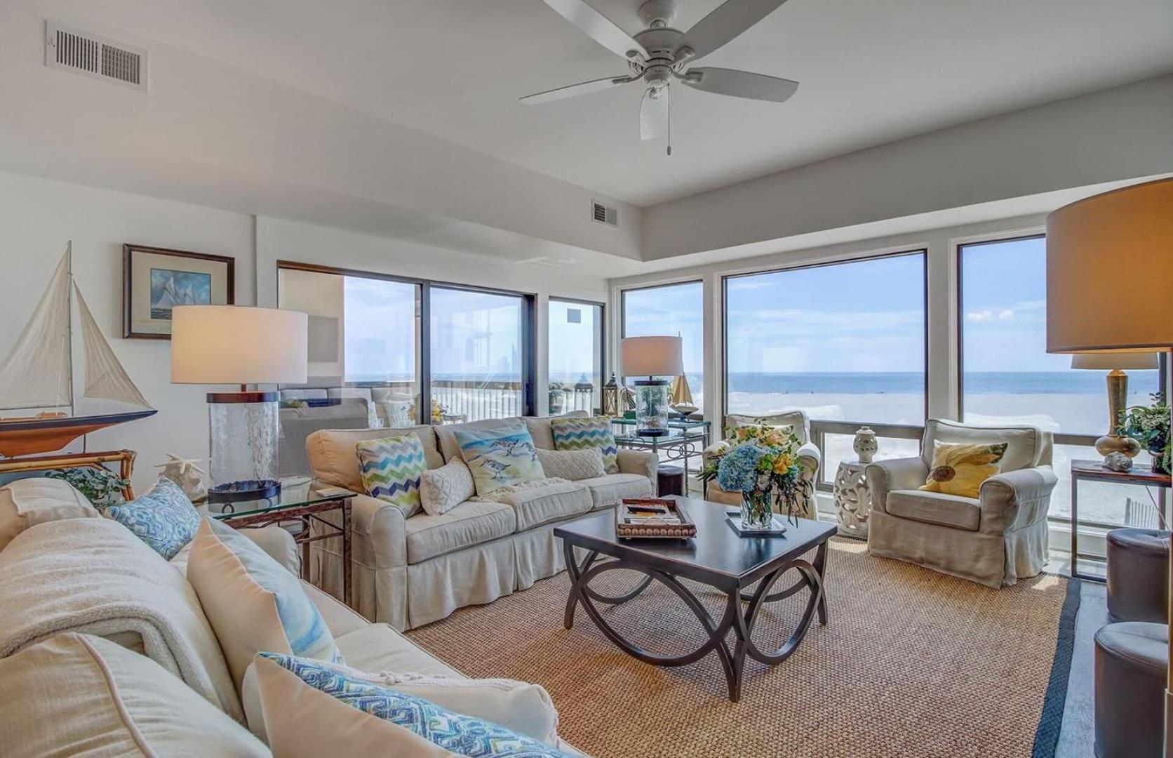 Waters Lure Avantstay Oceanfront Shared Pool Ocean Views Apartment *