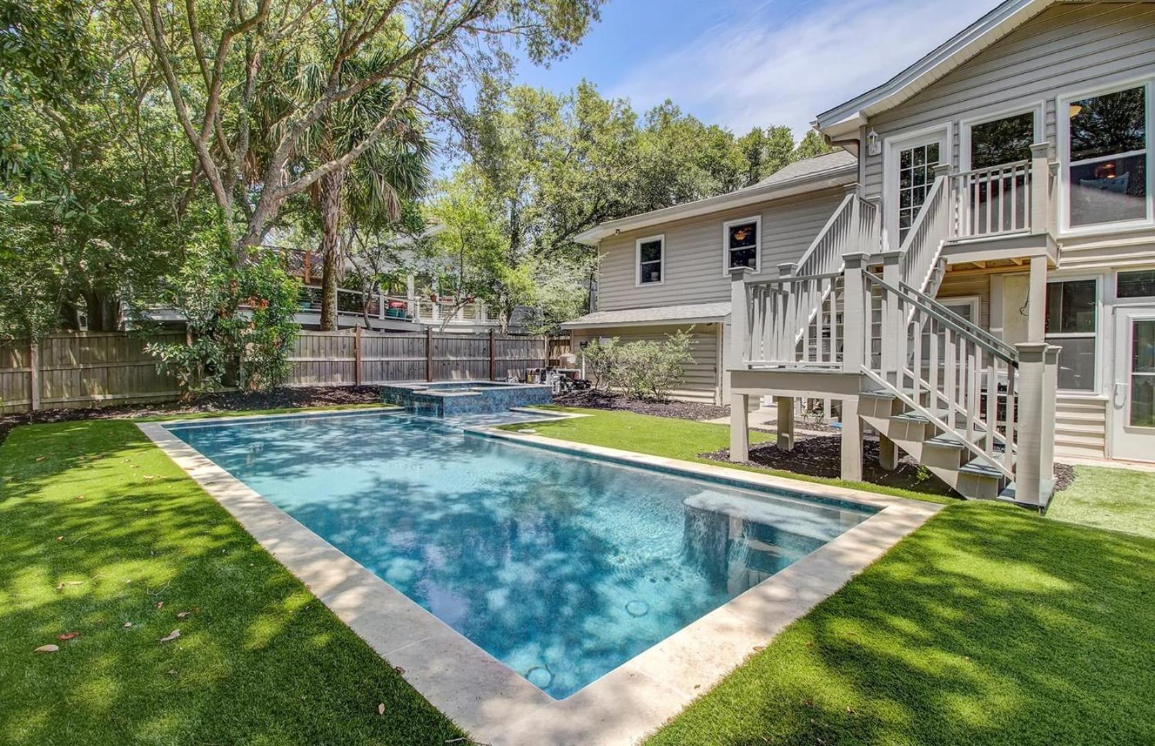 Holiday home 11 43rd Avenue By Avantstay Pool Close To Isle of Palms