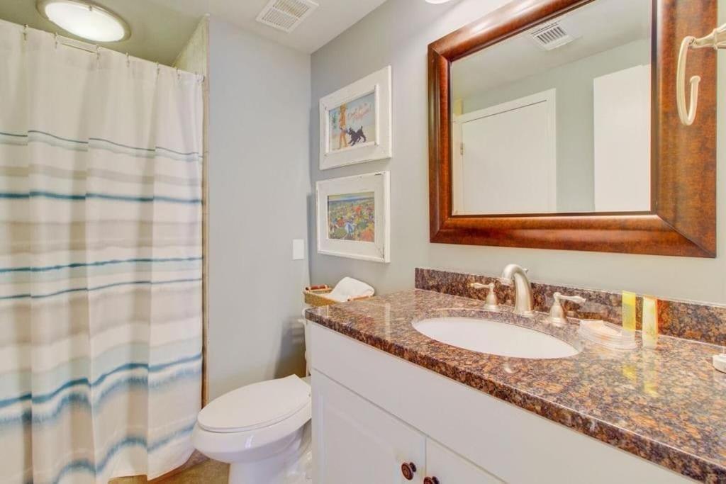 512 Seascape By Avantstay Oceanfront On The Beach Community Pool Access Apartment Isle of Palms