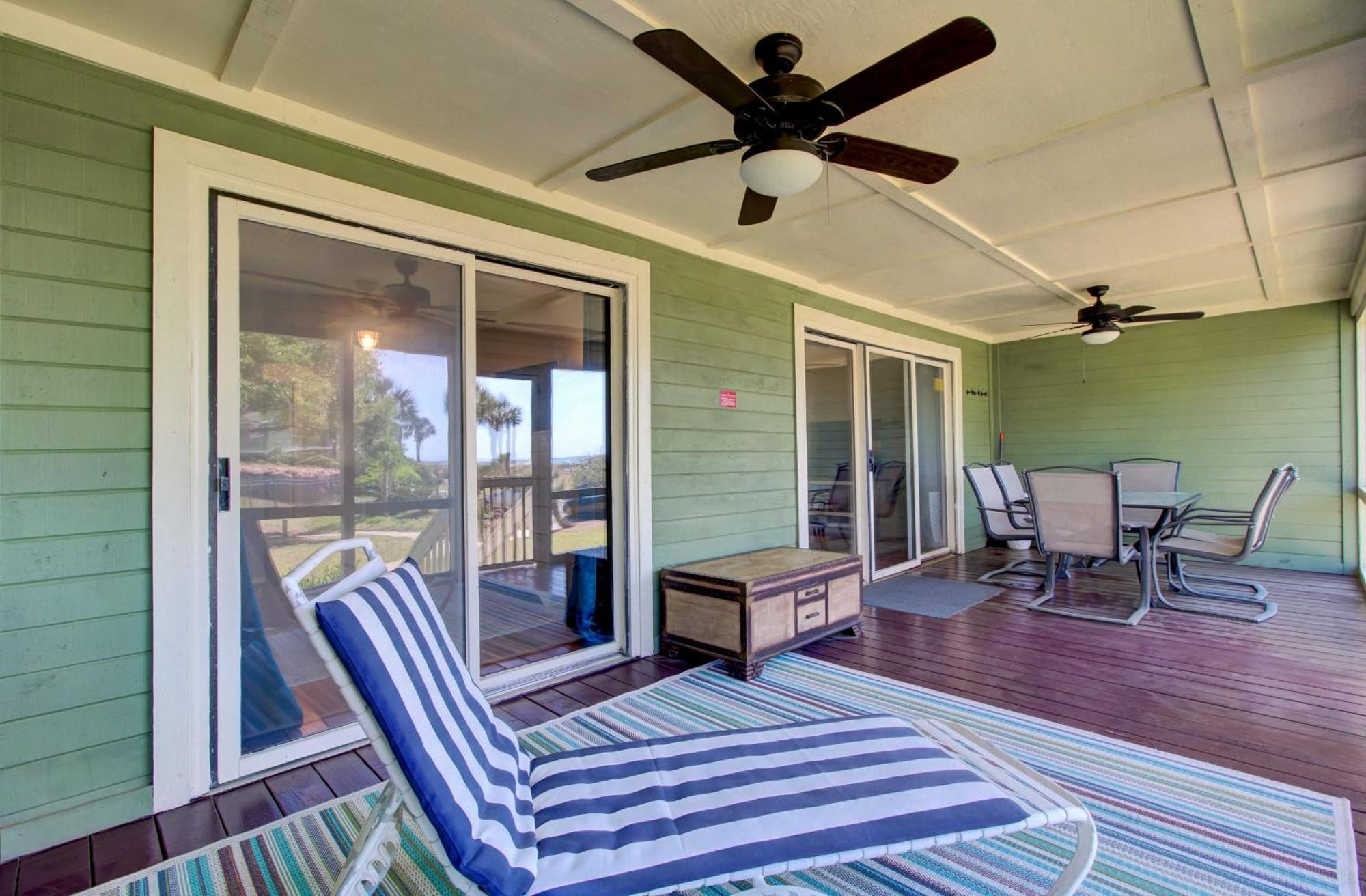 3c Mariners Walk By Avantstay Pool Access Enclosed Porch Holiday home Isle of Palms