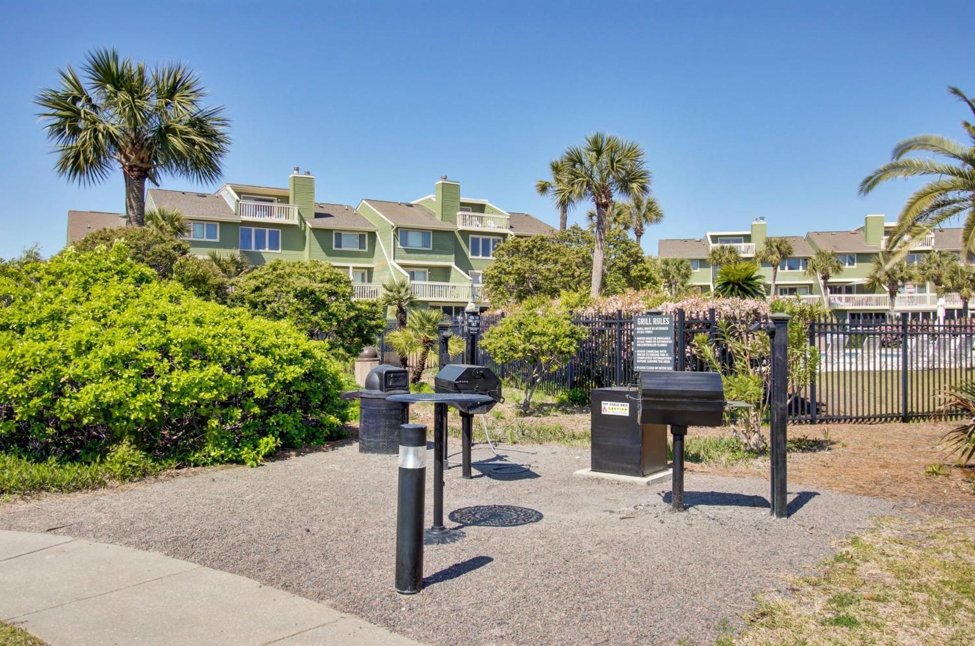 3c Mariners Walk By Avantstay Pool Access Enclosed Porch Isle of Palms