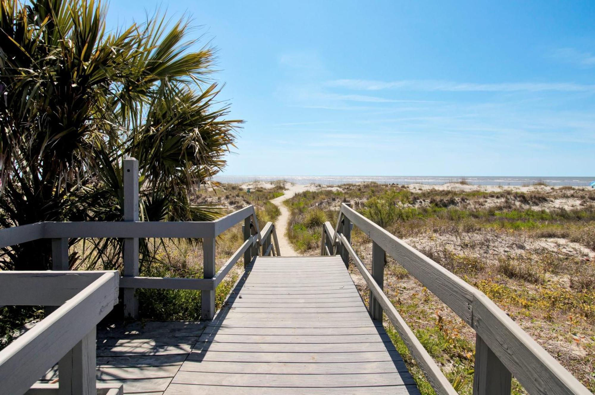 3c Mariners Walk By Avantstay Pool Access Enclosed Porch Isle of Palms