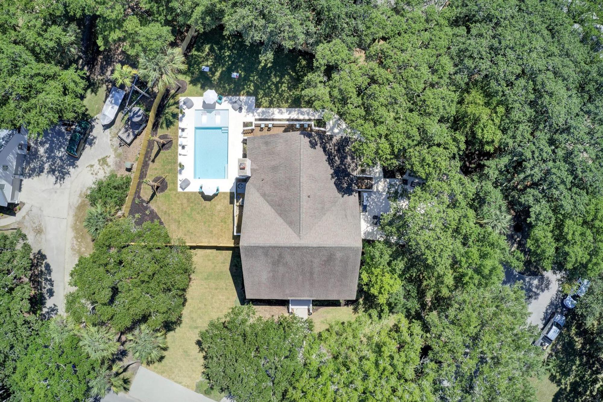 Southern Oasis By Avantstay 0.5mi Walk To The Pool Patio Large Yard Holiday home