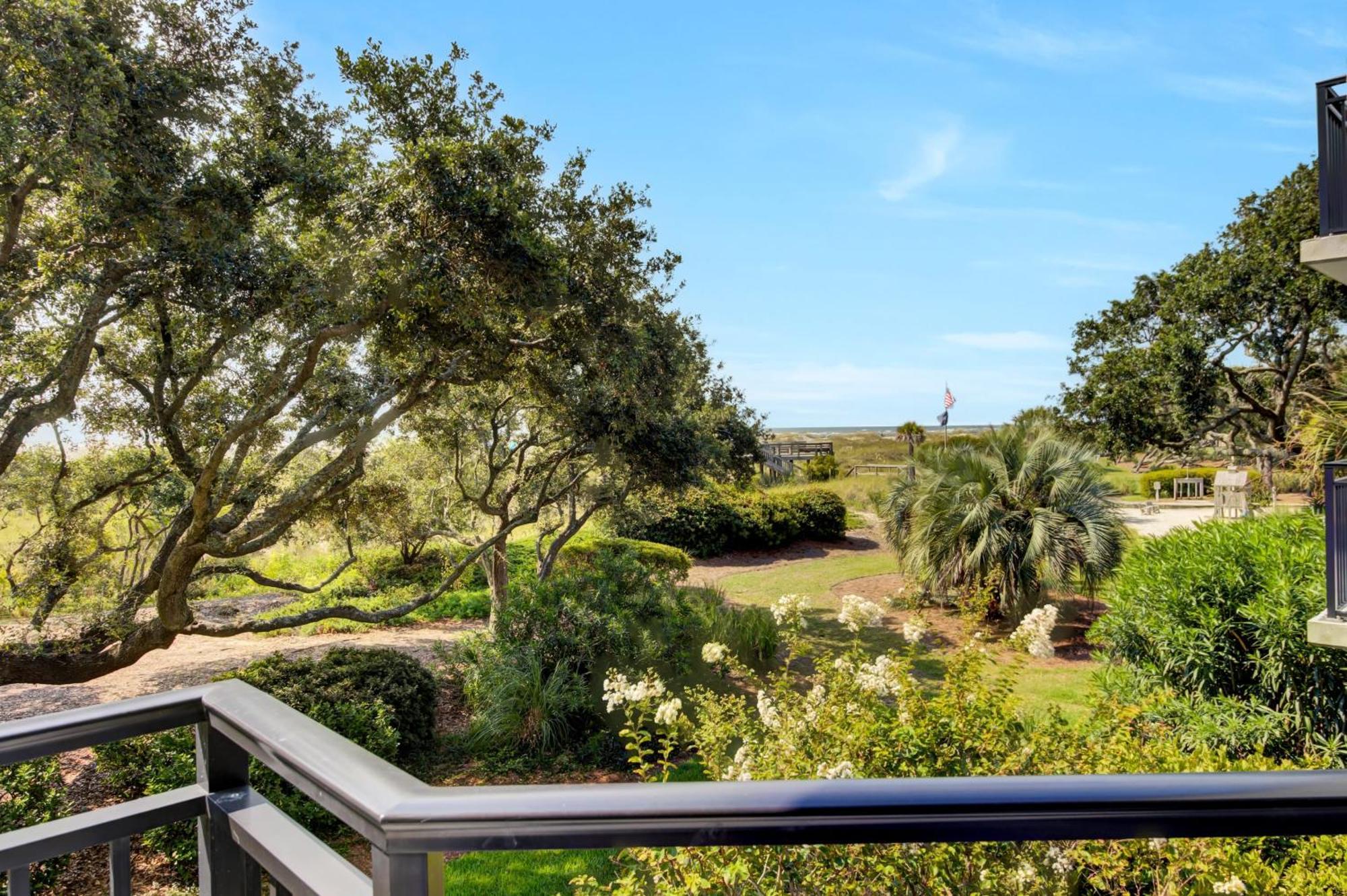 Holiday home 123d Shipwatch By Avantstay Access Pool Isle of Palms