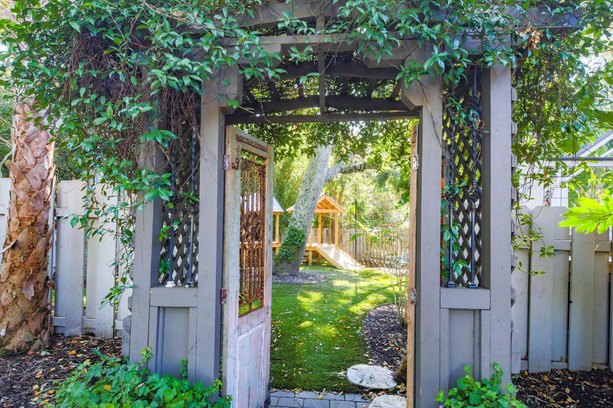 Waterway Oasis *
