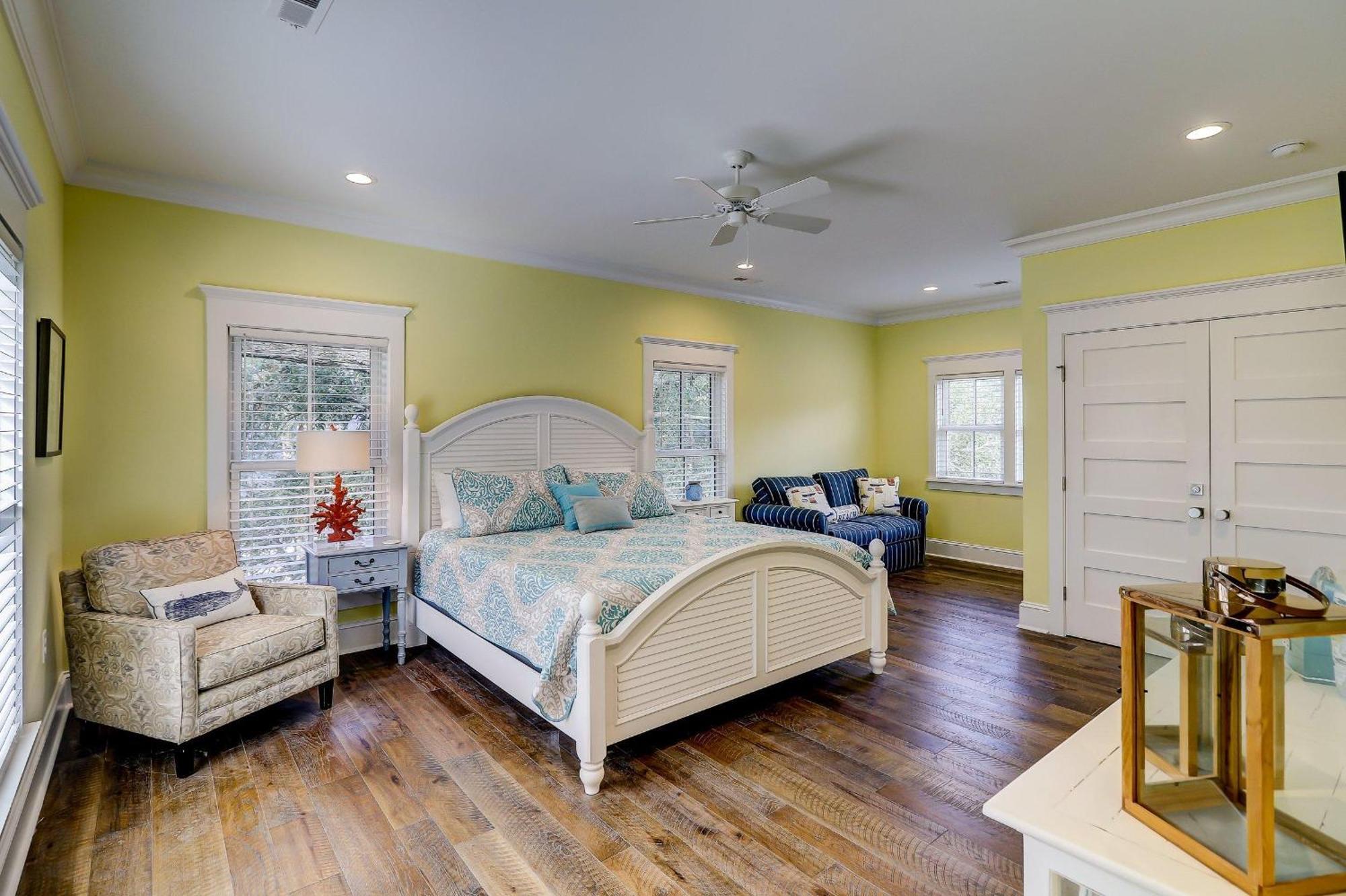 11 32nd Avenue Holiday home