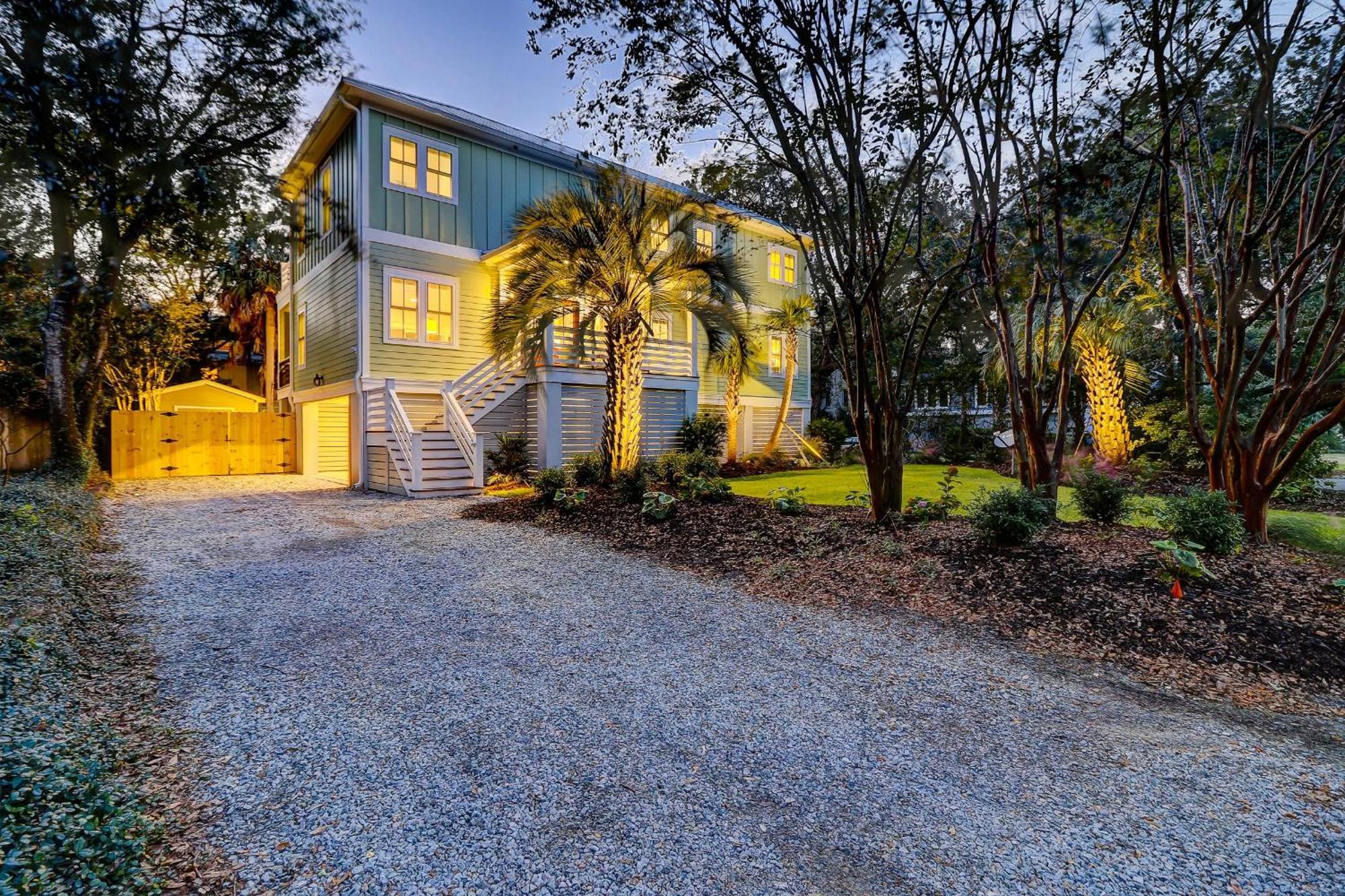 11 32nd Avenue Holiday home