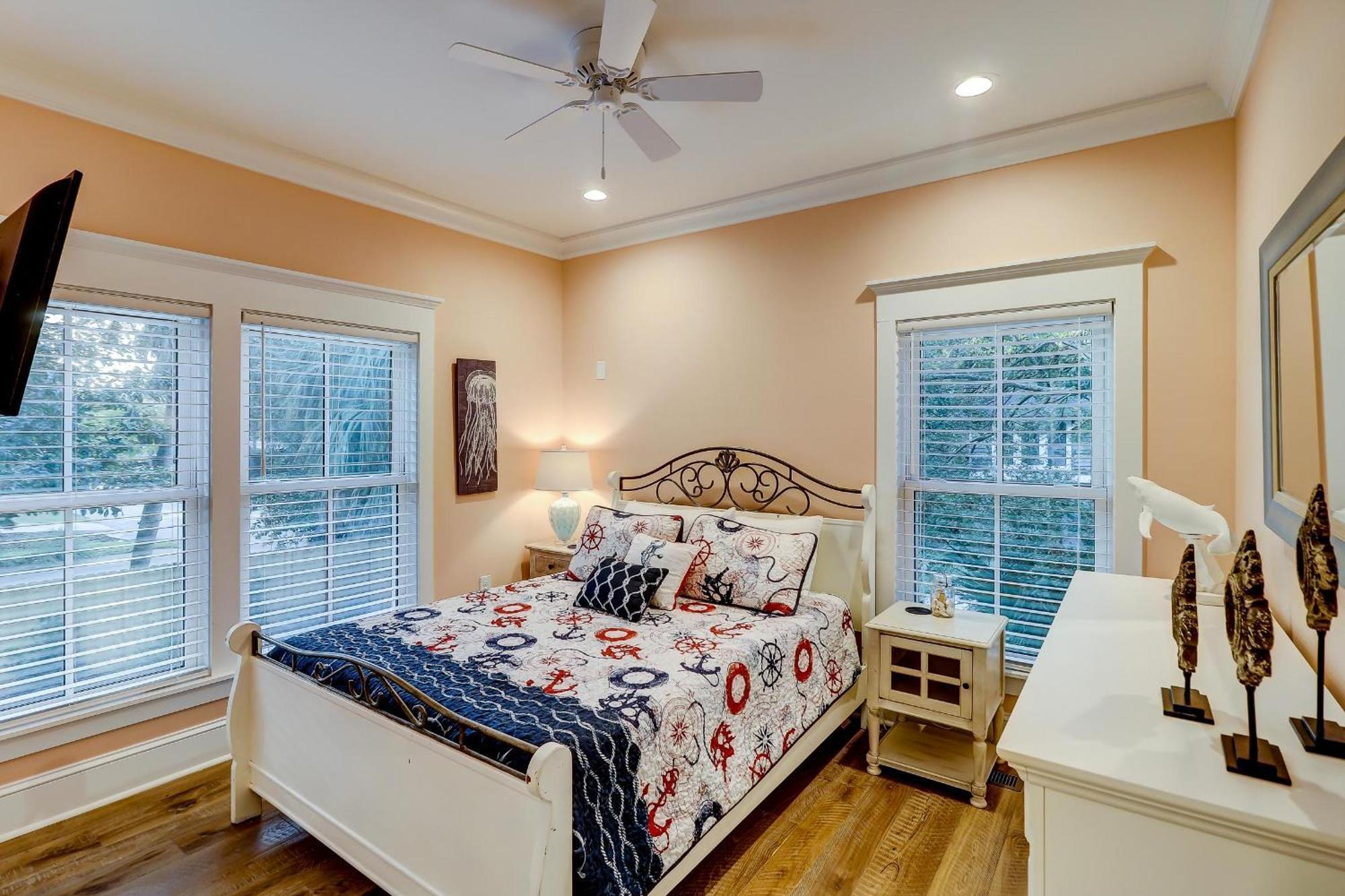 11 32nd Avenue * Isle of Palms