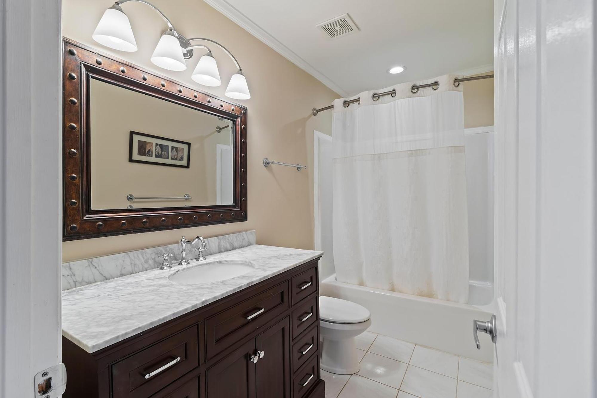 8 53rd Avenue Holiday home