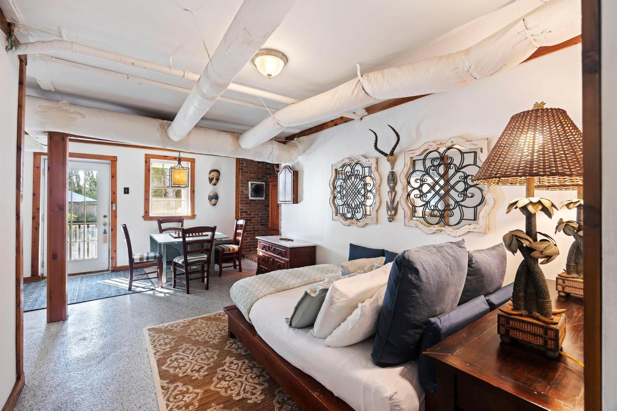 2403 Waterway Blvd Holiday home *
