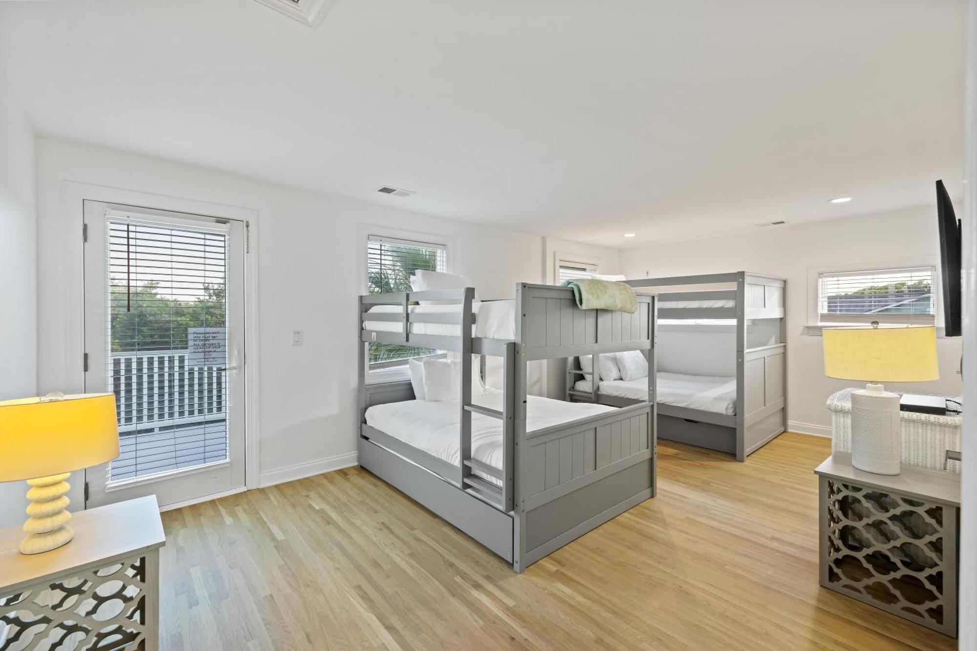 2807 Palm Blvd Holiday home Isle of Palms