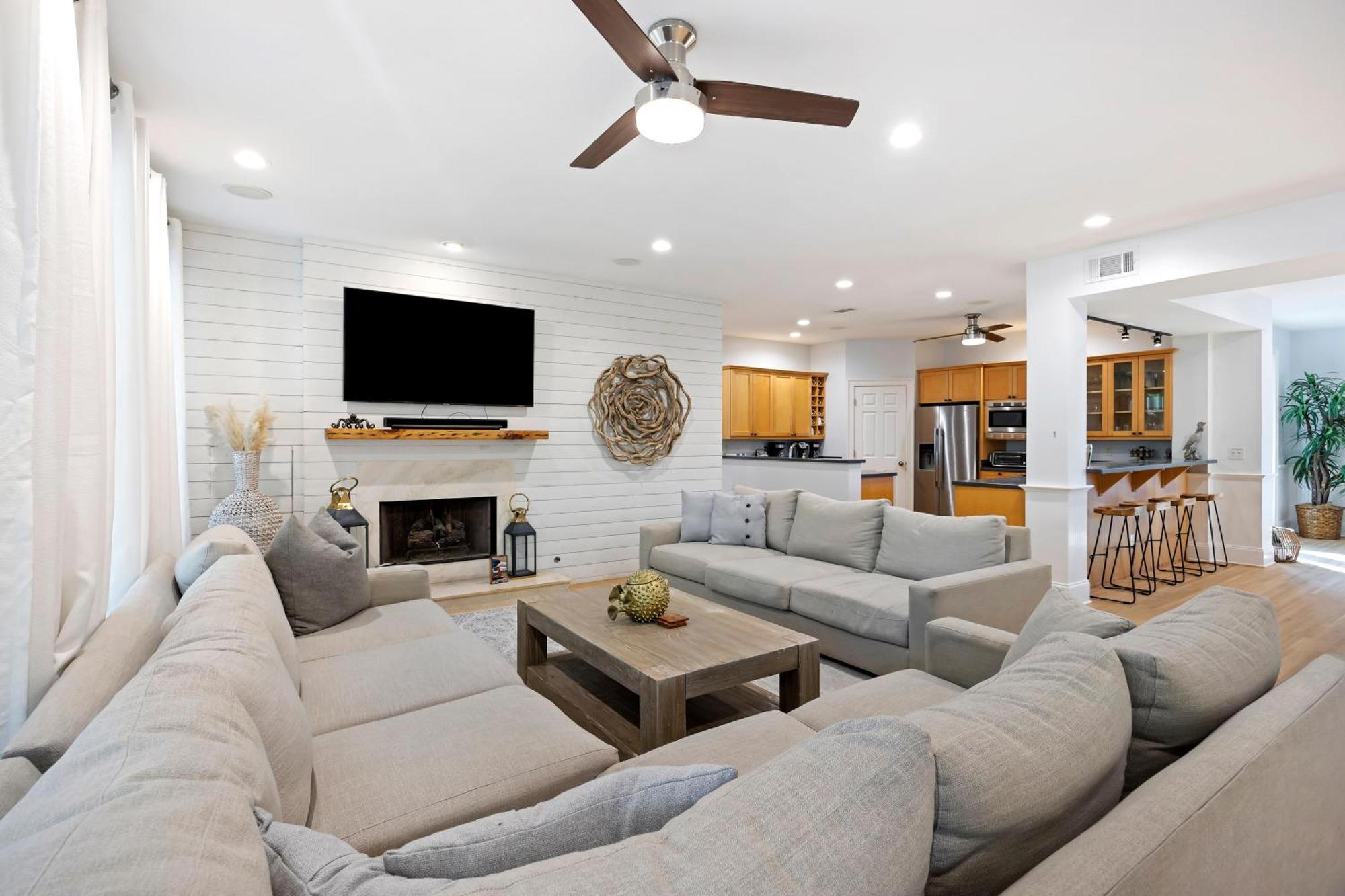 2807 Palm Blvd * Isle of Palms