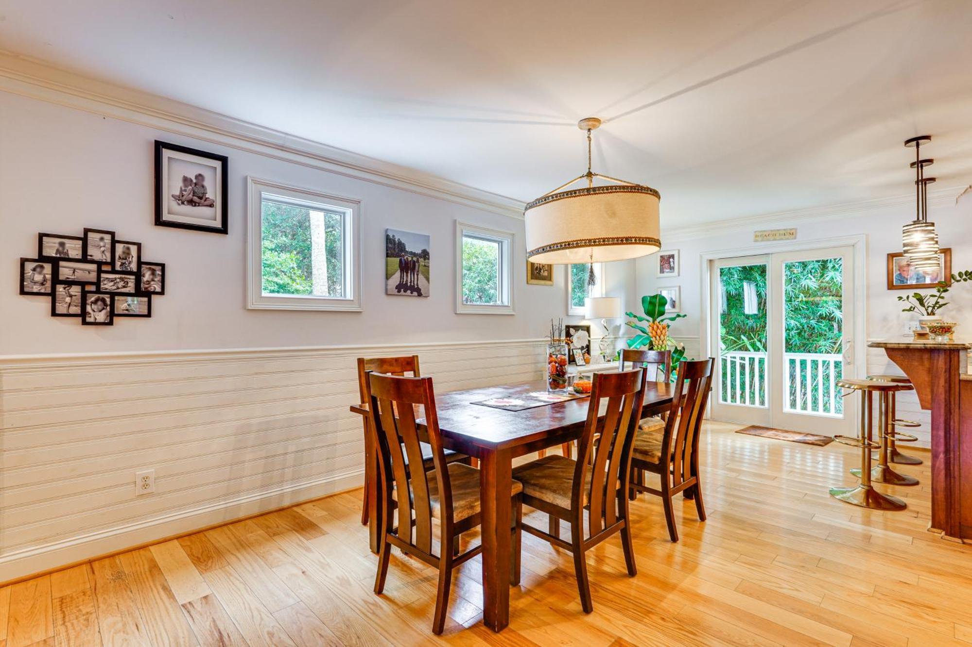 Walk To Gem With Pool And In Isle Of Palms! *