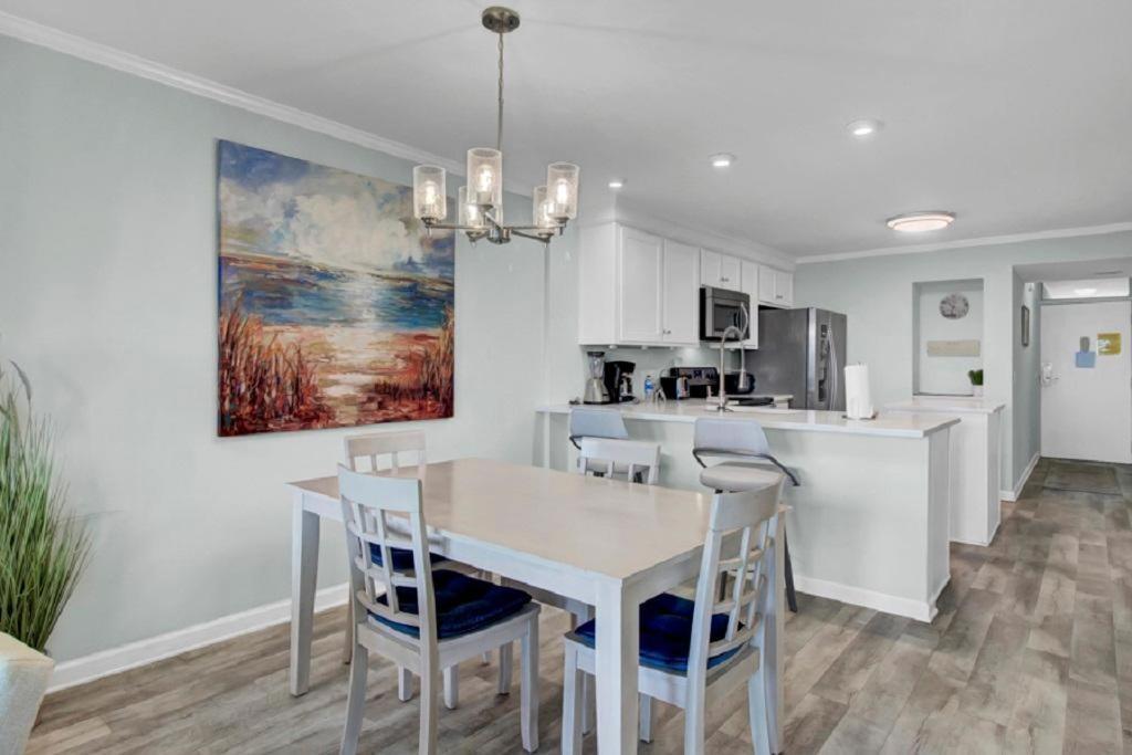 Shipwatch 210b By Wild Dunes, Ocean View Holiday home *