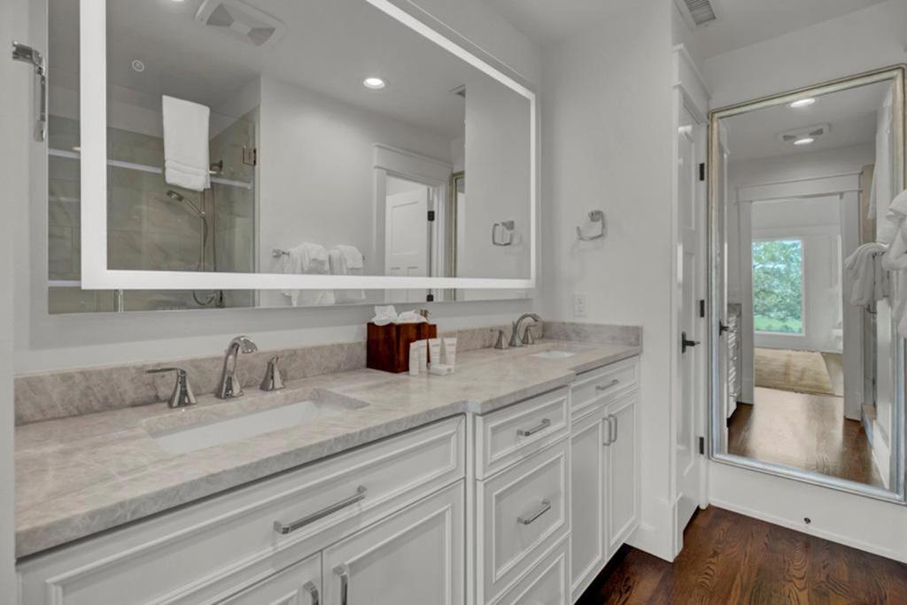 Holiday home 30 Marsh Island By Wild Dunes With Amenities