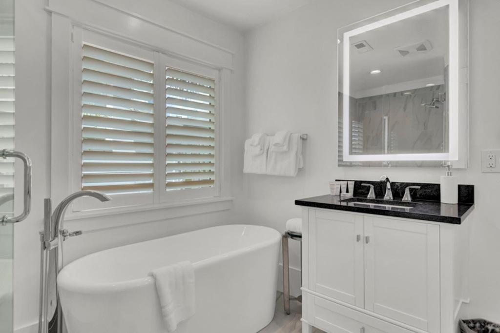 30 Marsh Island By Wild Dunes With Amenities *