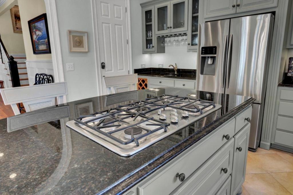 Beachwood East 5 By Wild Dunes With Amenities