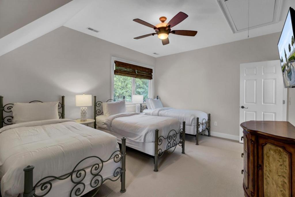 Holiday home Beachwood East 5 By Wild Dunes With Amenities