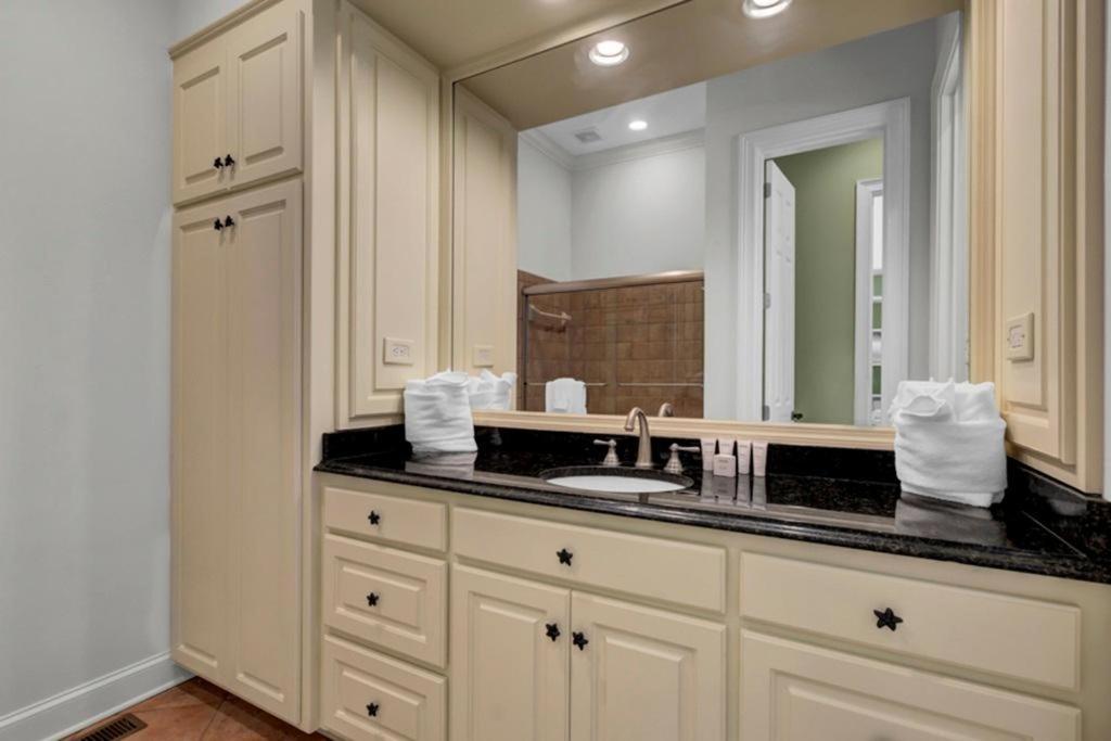 Beachwood East 5 By Wild Dunes With Amenities Holiday home
