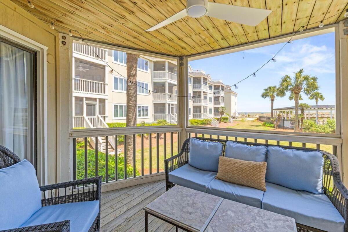 Tidewater H104 - Walkout! Ocean! Pool! Apartment *