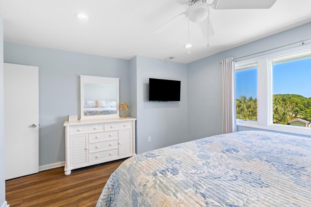 Apartment Mariner's Walk 5f - Ocean View Condo! Pool! *