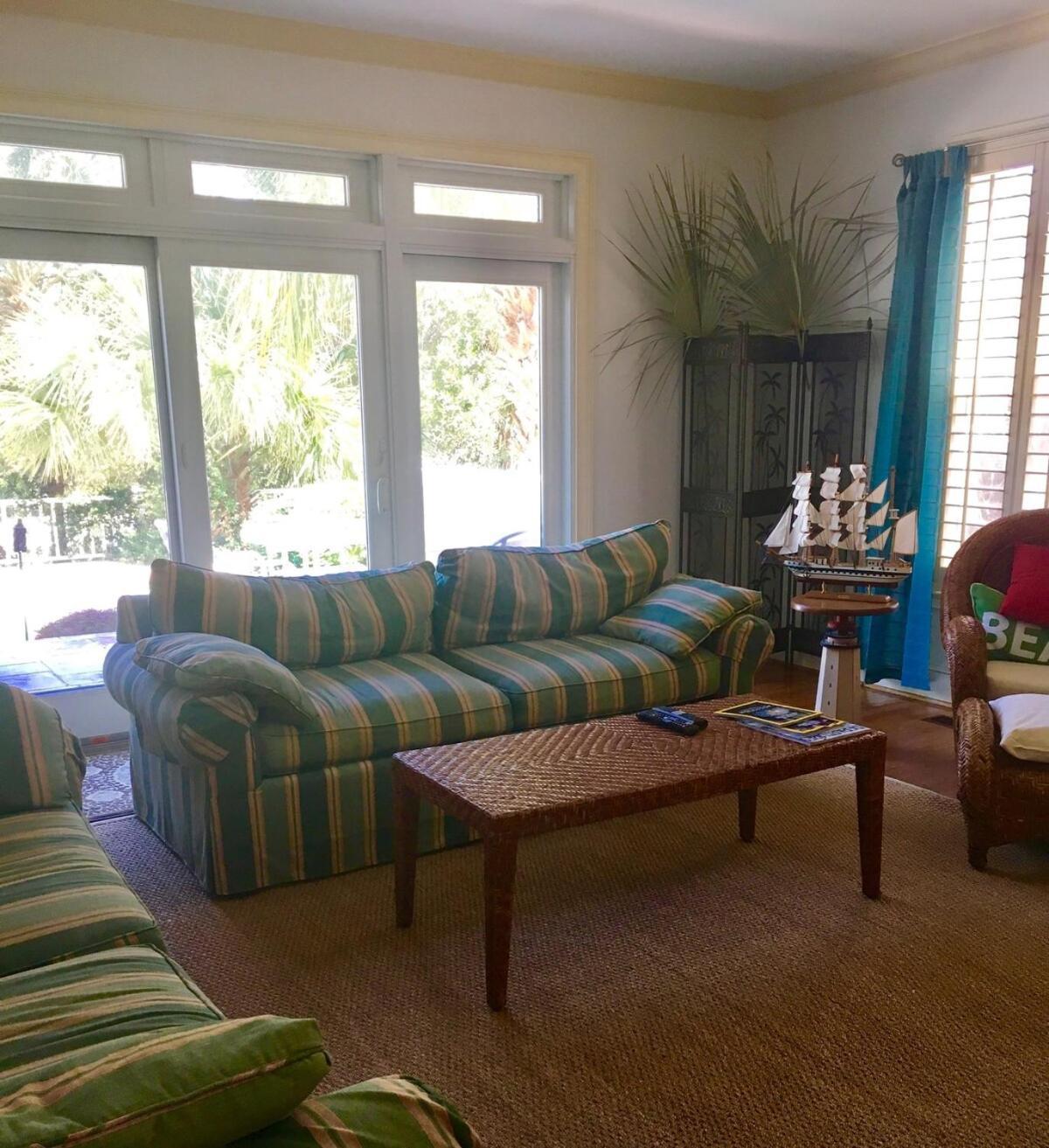 Charleston House 3 Bdr 3 Night Minimum Private Pool Half Mile To Villa Isle of Palms