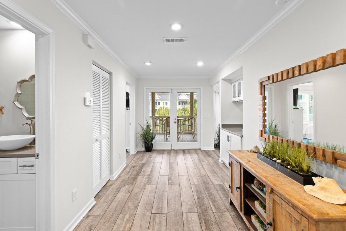 New! Tidewater I203 - Ocean View! Screen Porch! Apartment *