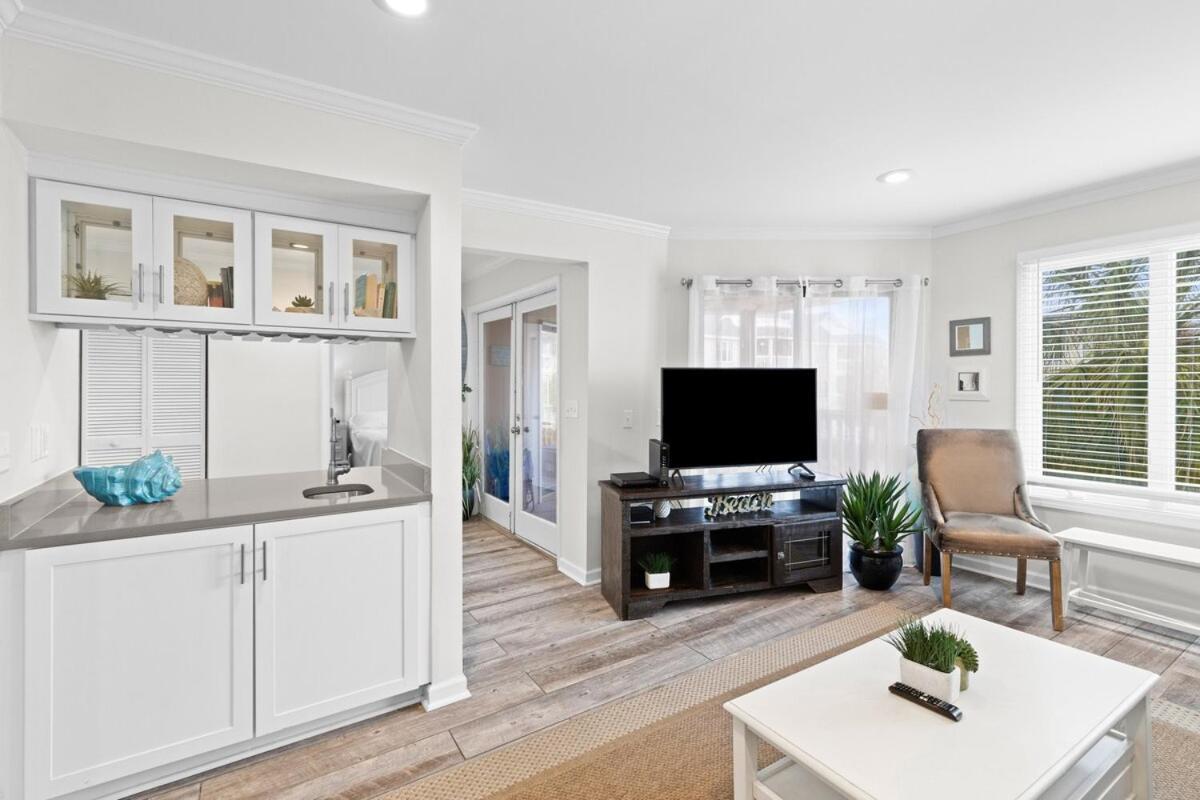 New! Tidewater I203 - Ocean View! Screen Porch!