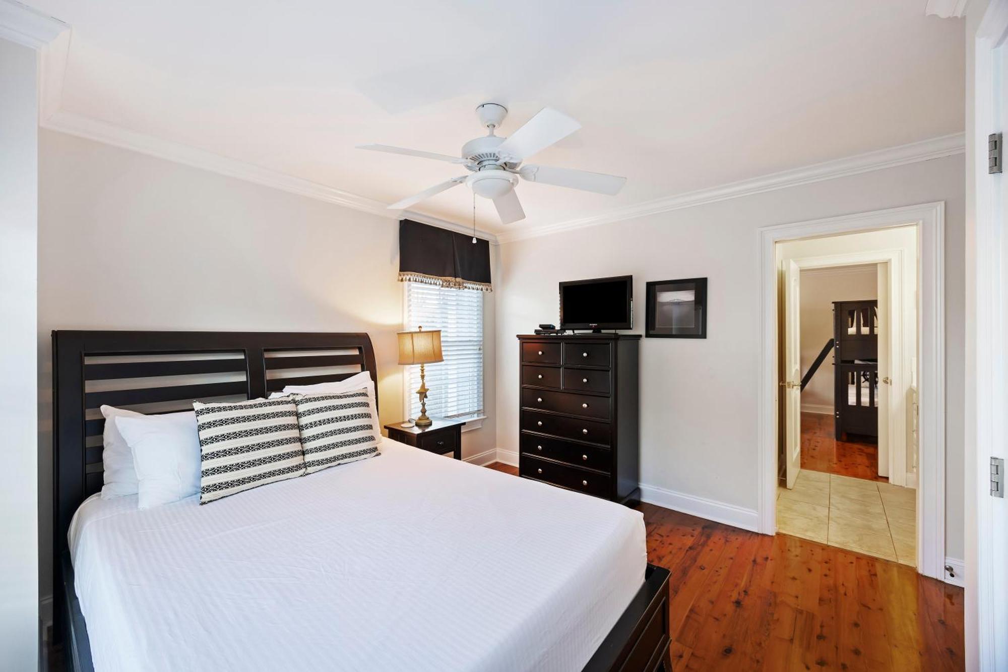 4006 Hartnett Blvd Holiday home