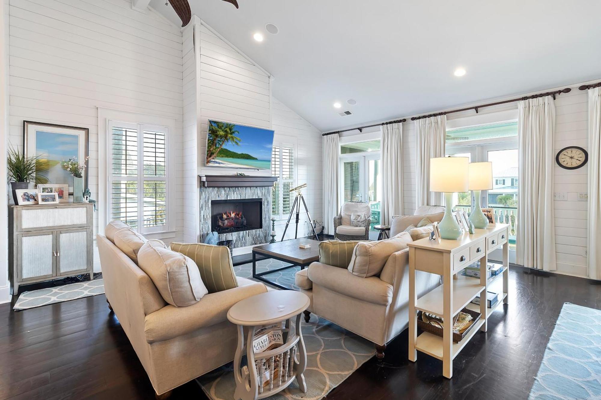 3103 Palm Blvd Holiday home *