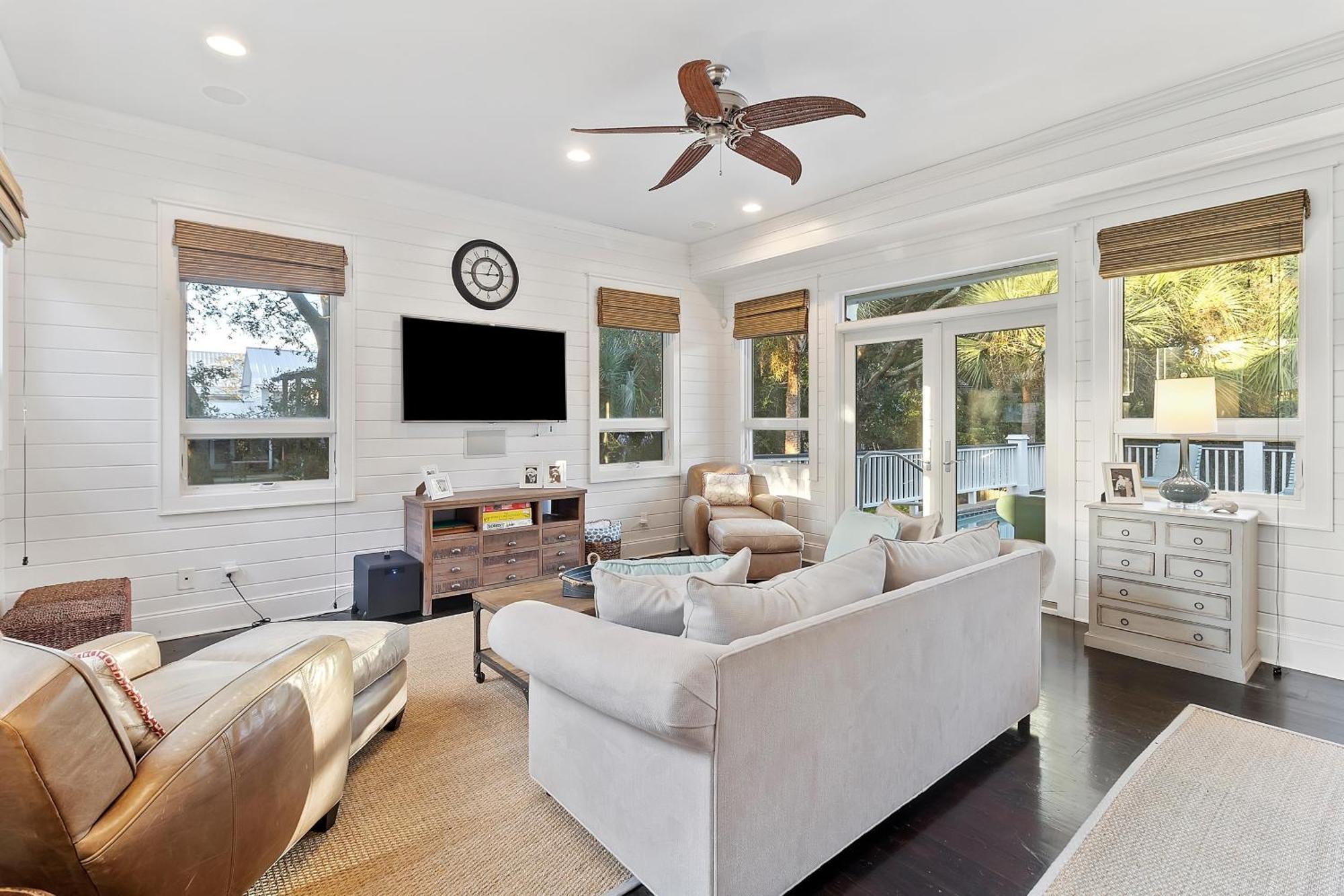 3103 Palm Blvd Holiday home *