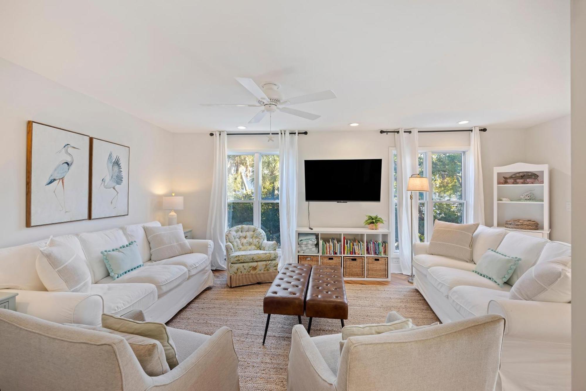 4 53rd Avenue *