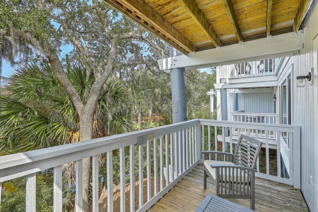 New Listing! Lagoon 23 - Modern! Near Beach! Isle of Palms